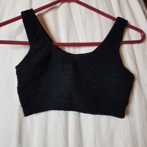 Black Ribbed Crop Top - Picture 5 of 5